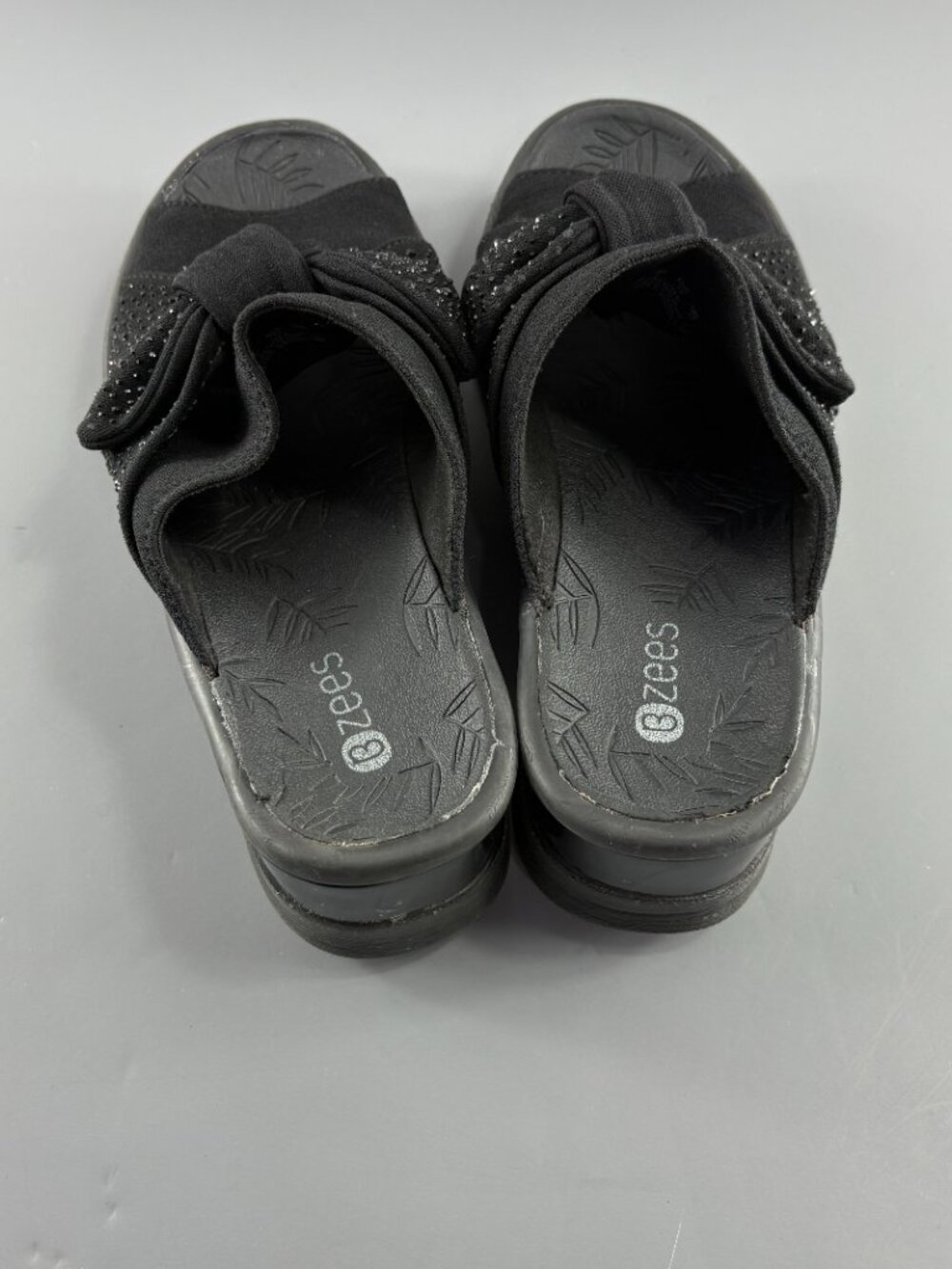 Bzees Black Smile Sandals 10M - Picture 4 of 5